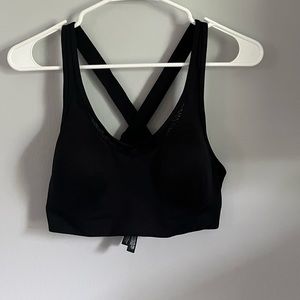 PINK Ultimate Lightly Lined Crisscross Sports Bra